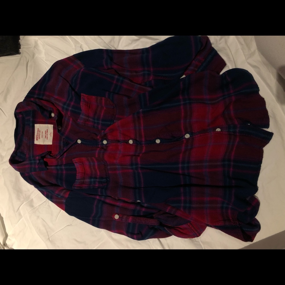 flannel plaid shirt
